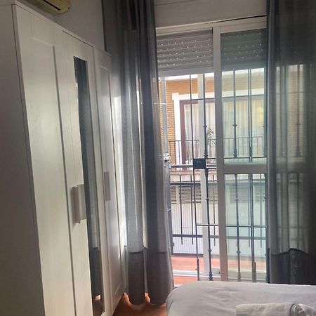 Apartamento Plaza De La Alfalfa Sevilla Eksteriør bilde